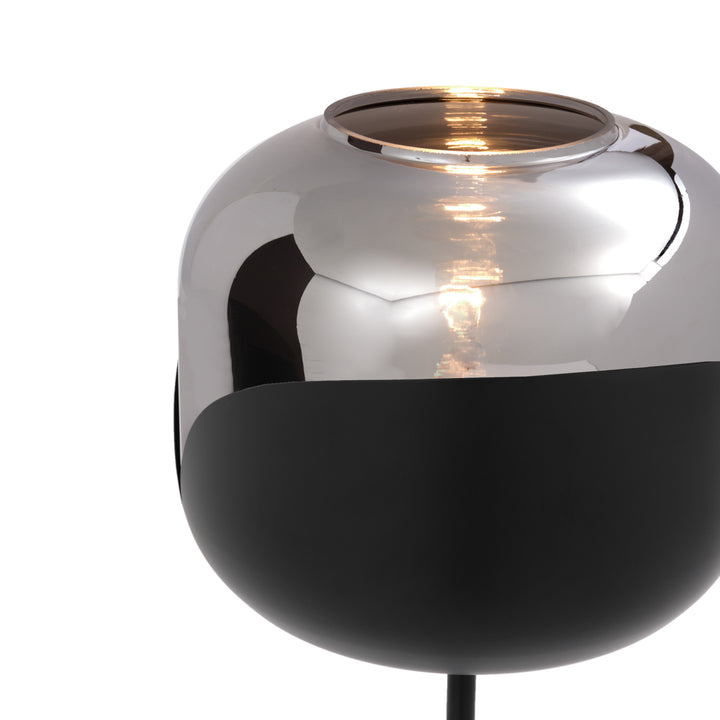 Ennora Floor Lamp Black