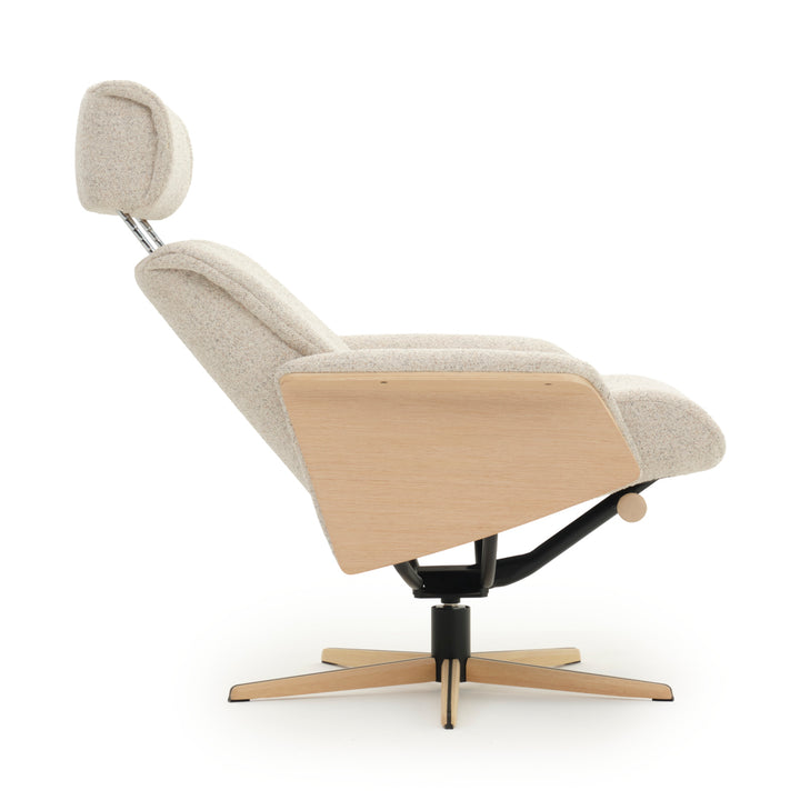 Nakatosa Reclining Chair with Ottoman Beige