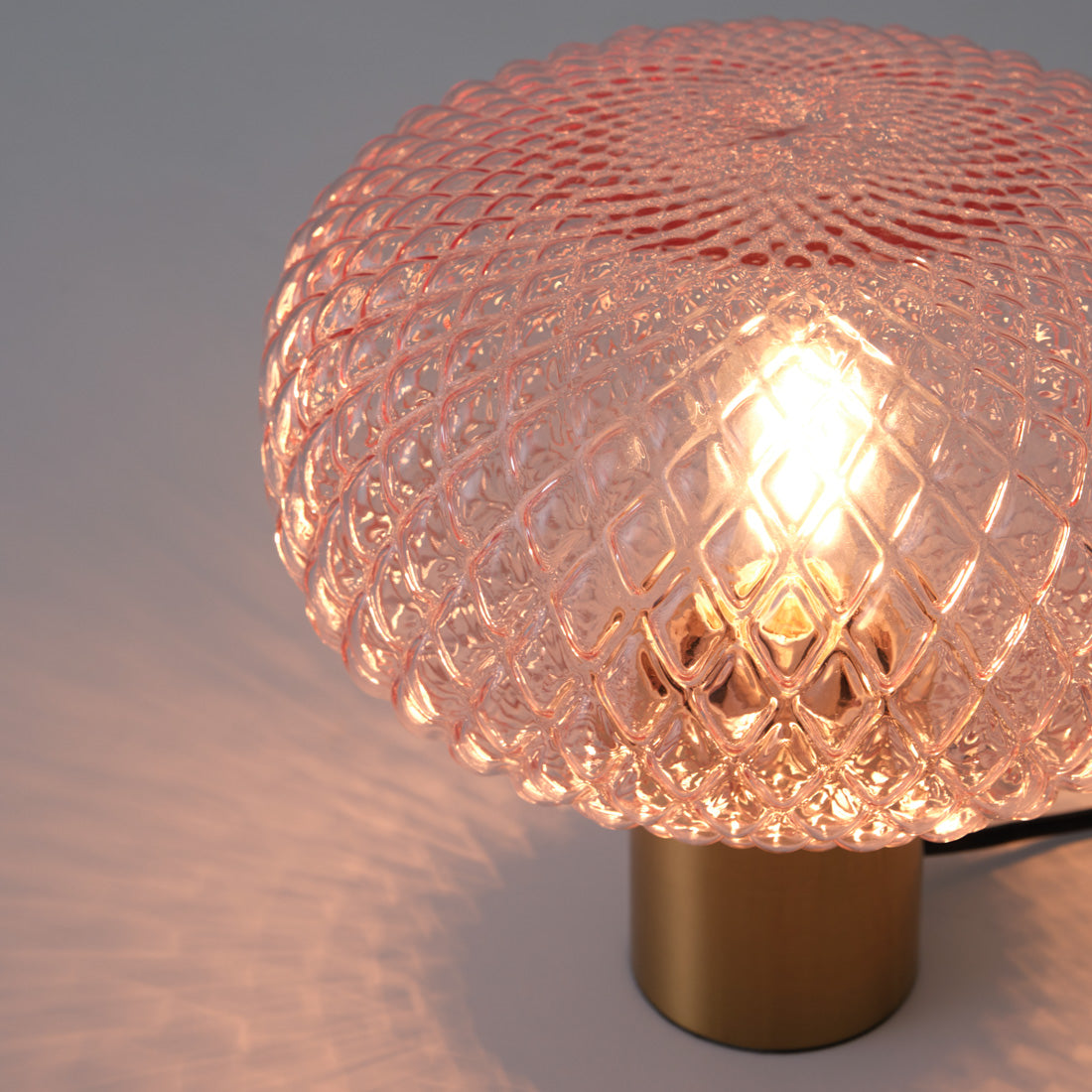 Wixta Table Lamp Pink