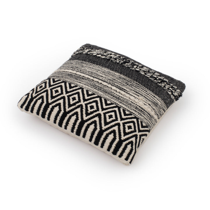 Nizel Cushion Black & White
