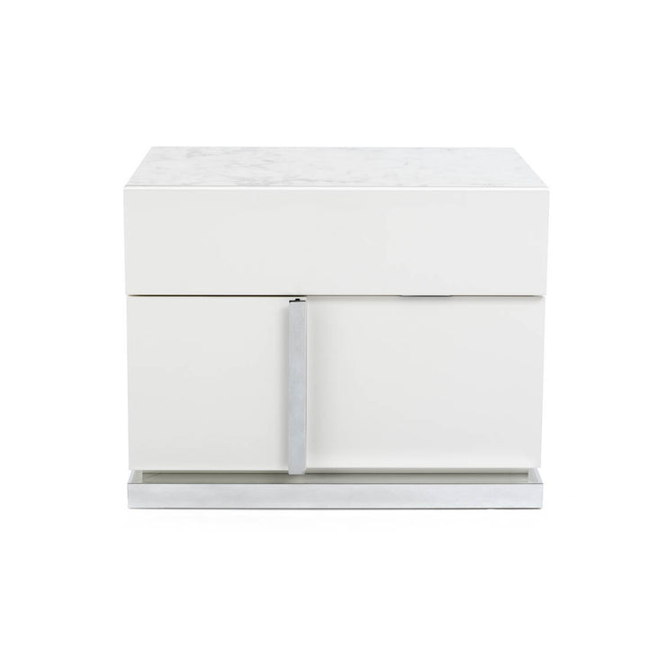 Westlyn Right Nightstand White