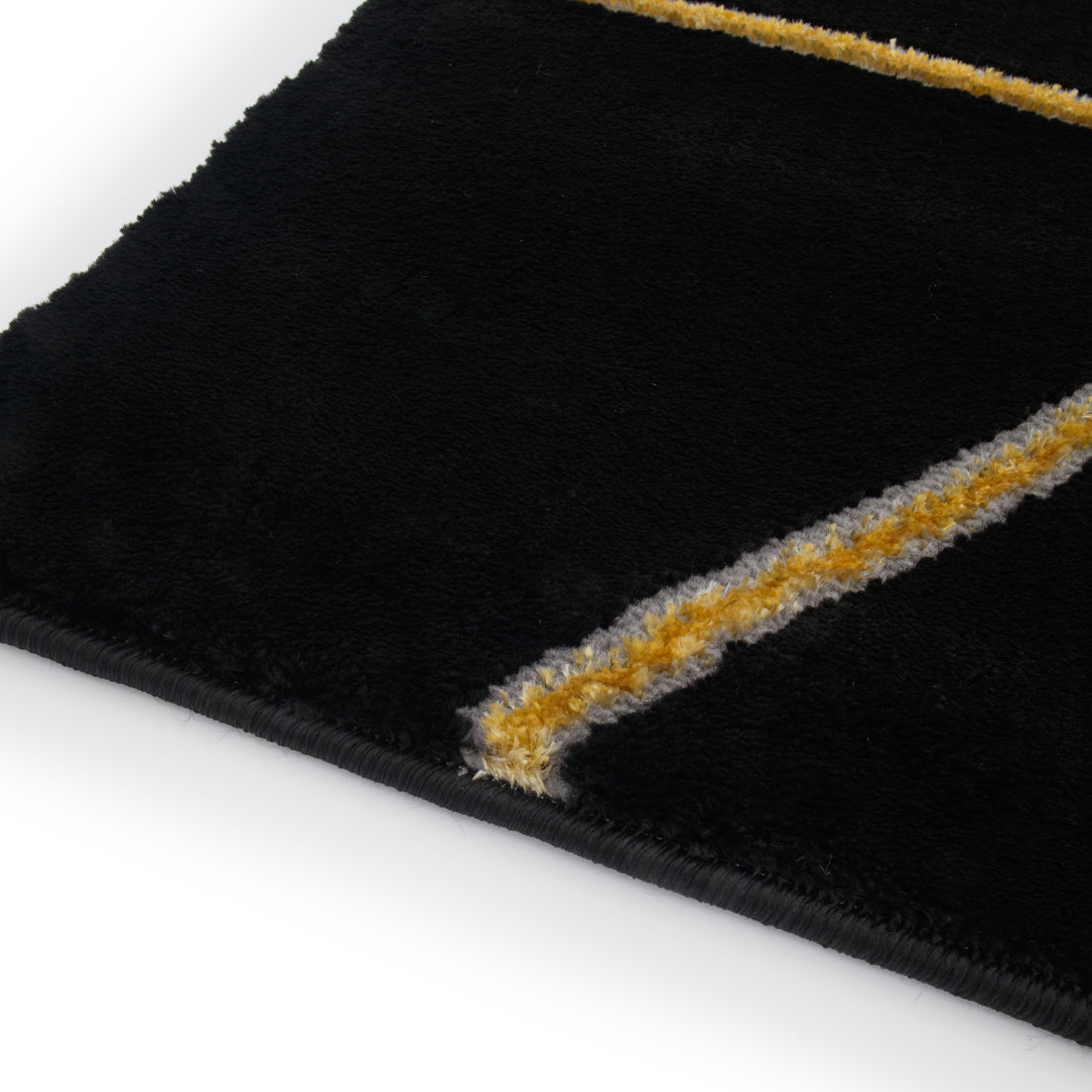 Emente Area Rug Black