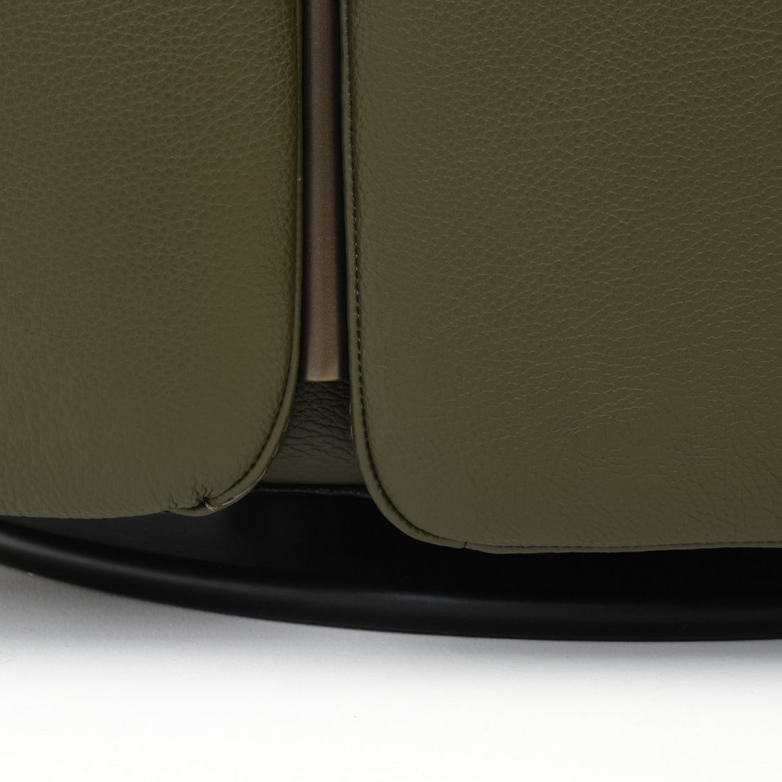 Wenona Swivel Accent Chair Dark Green