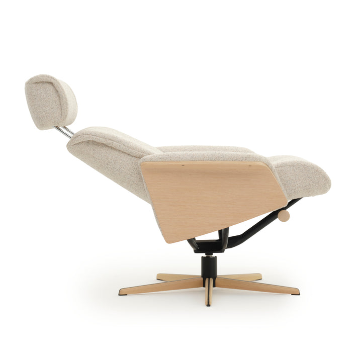 Nakatosa Reclining Chair with Ottoman Beige