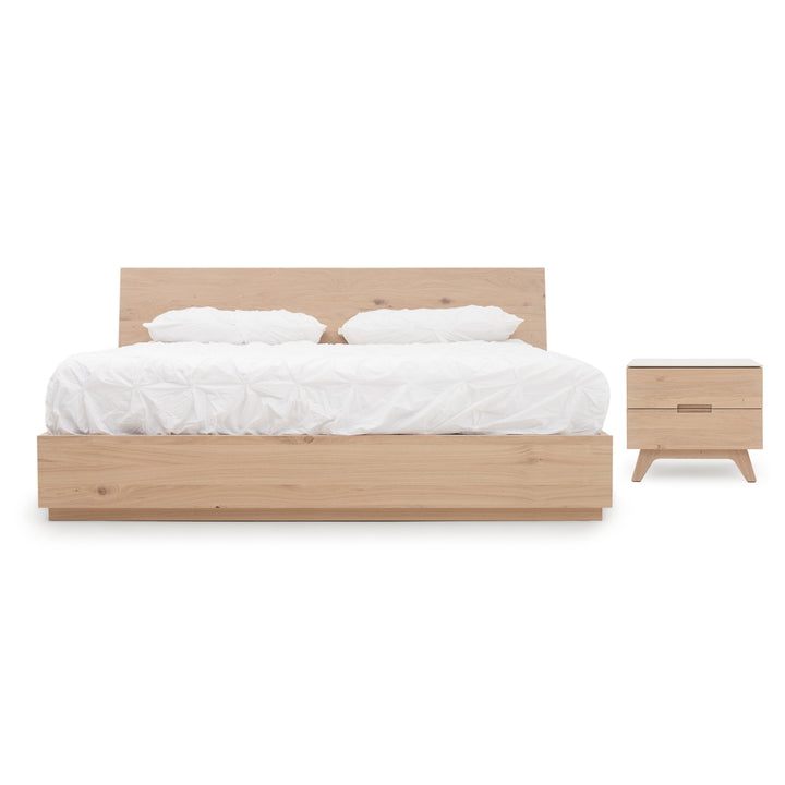 Elaina Queen Bed Light Brown