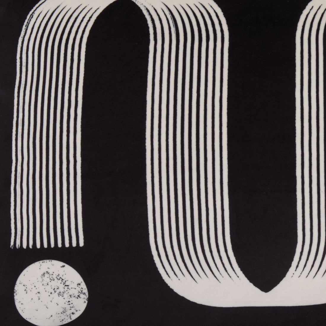 Elsie Cushion Black & White