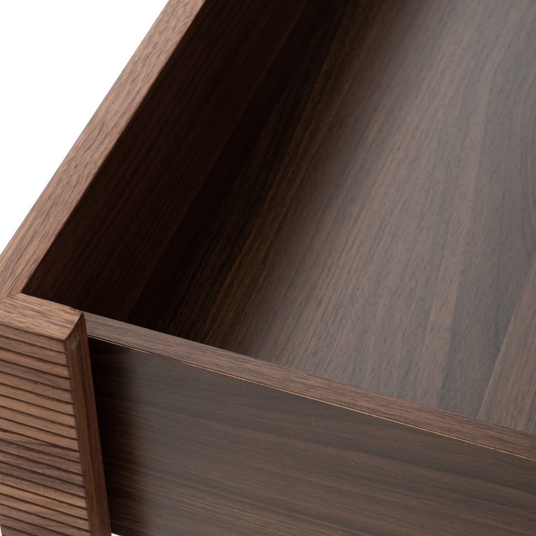 Eckhart 5-Drawer Chest Dark Brown