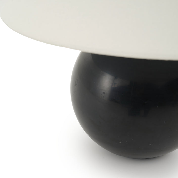 Nasalla Table Lamp Black