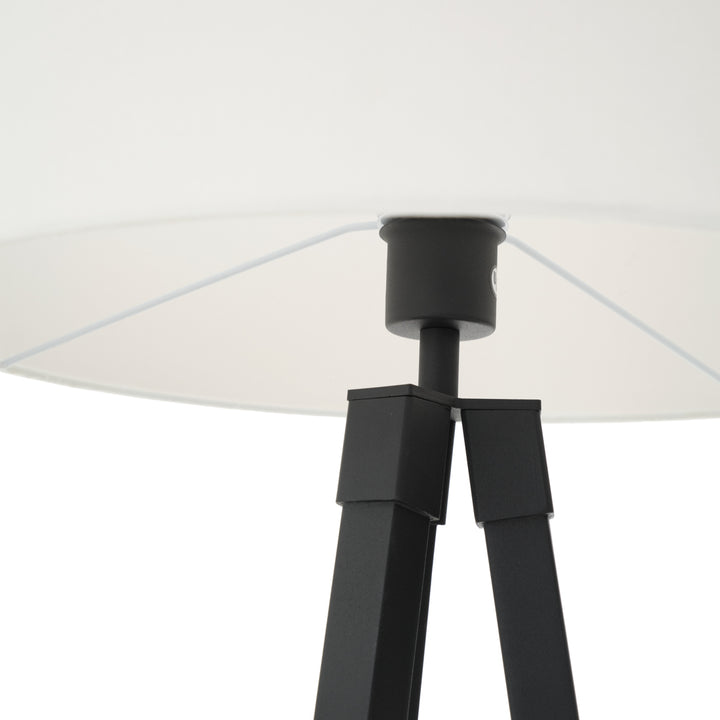 Nyssa Floor Lamp Black