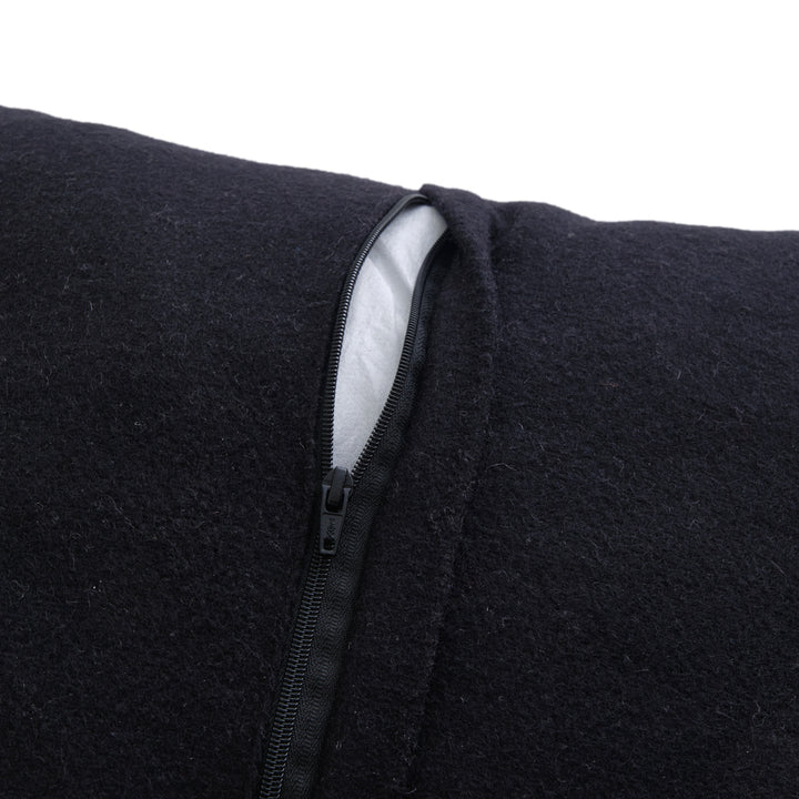 Wiora Cushion Black & White