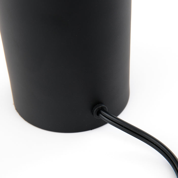 Eysi Table Lamp Black