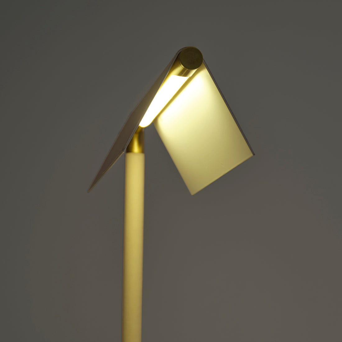 Wilsona Table Lamp Gold