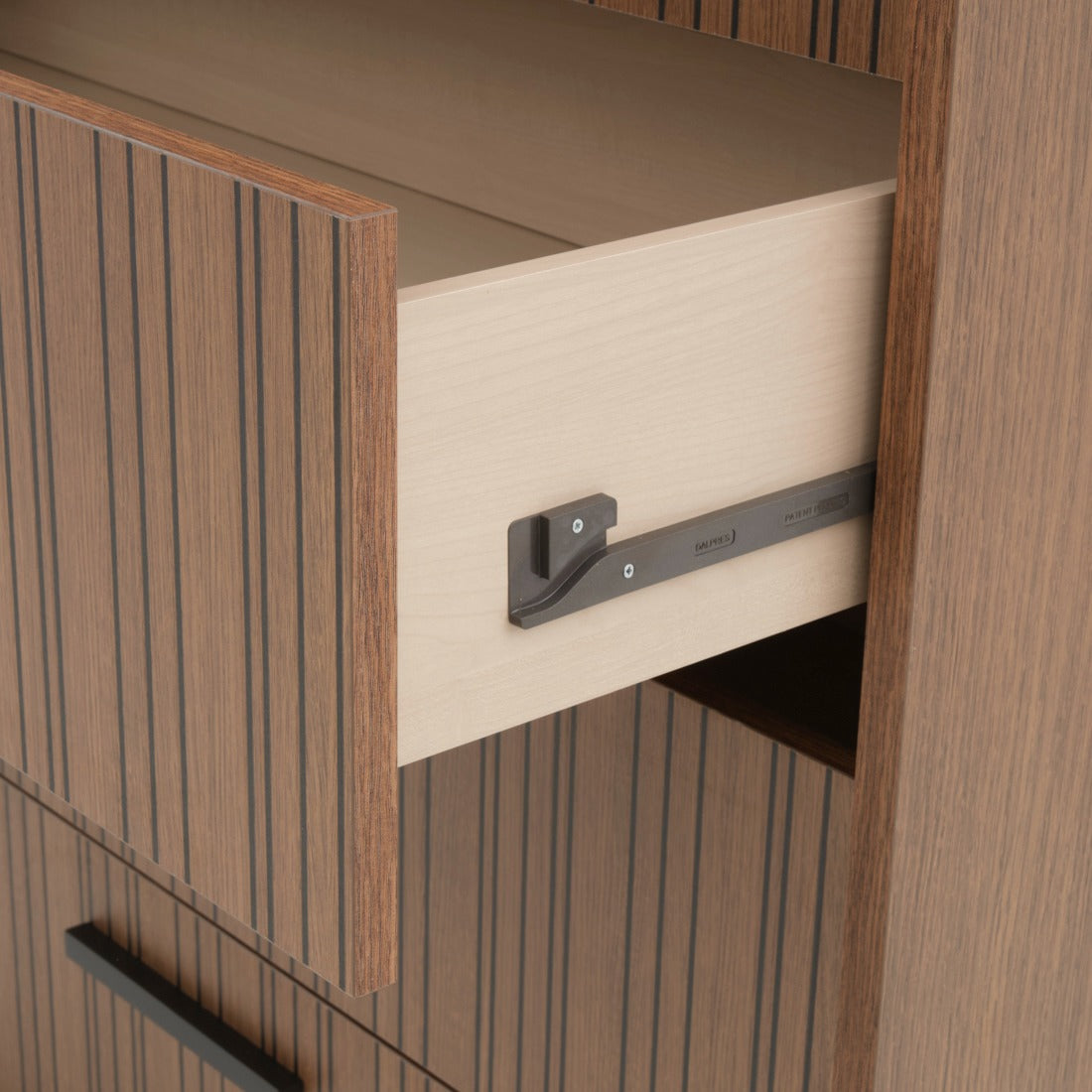 Nitmo 5-Drawer Chest Dark Brown