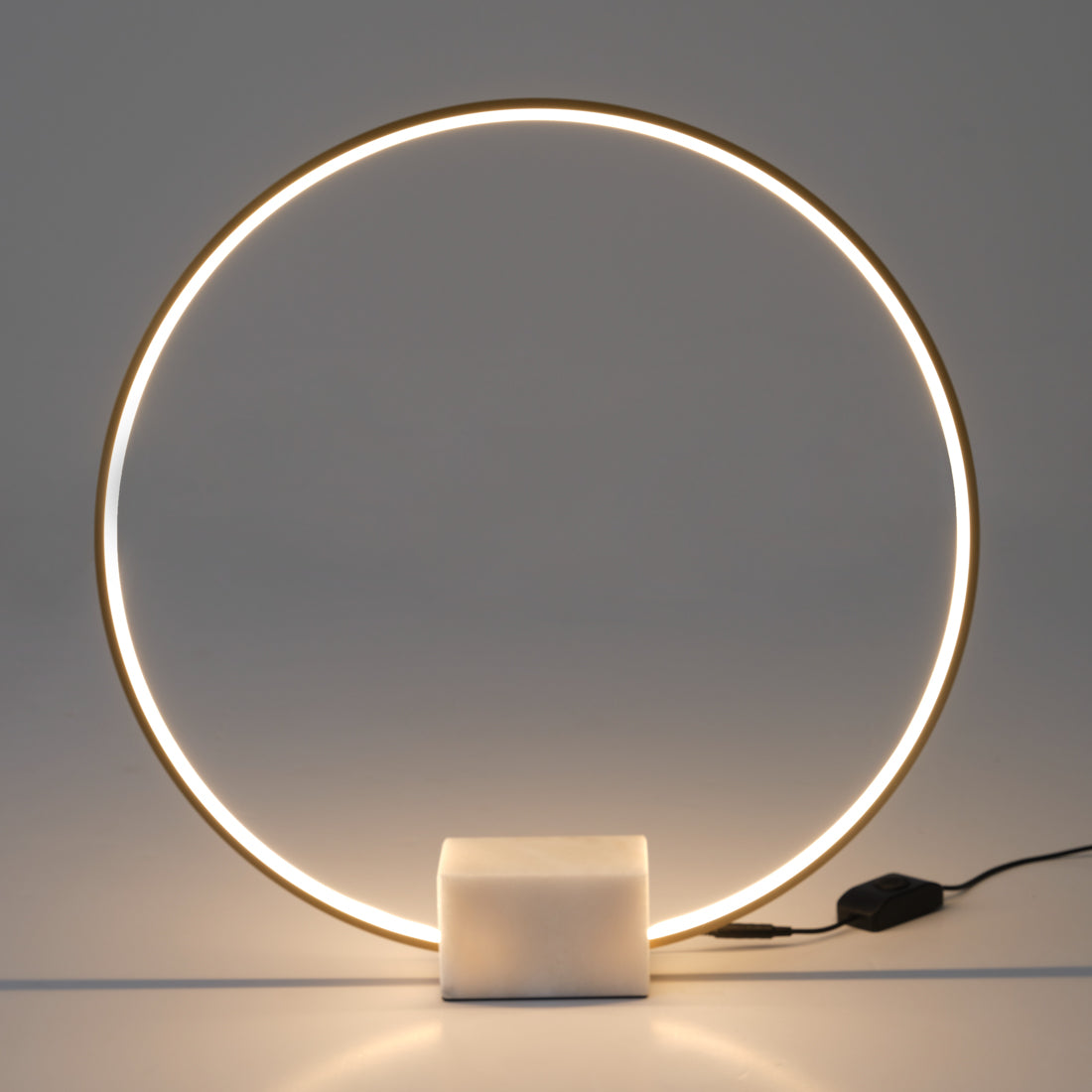 Whalo Table Lamp White