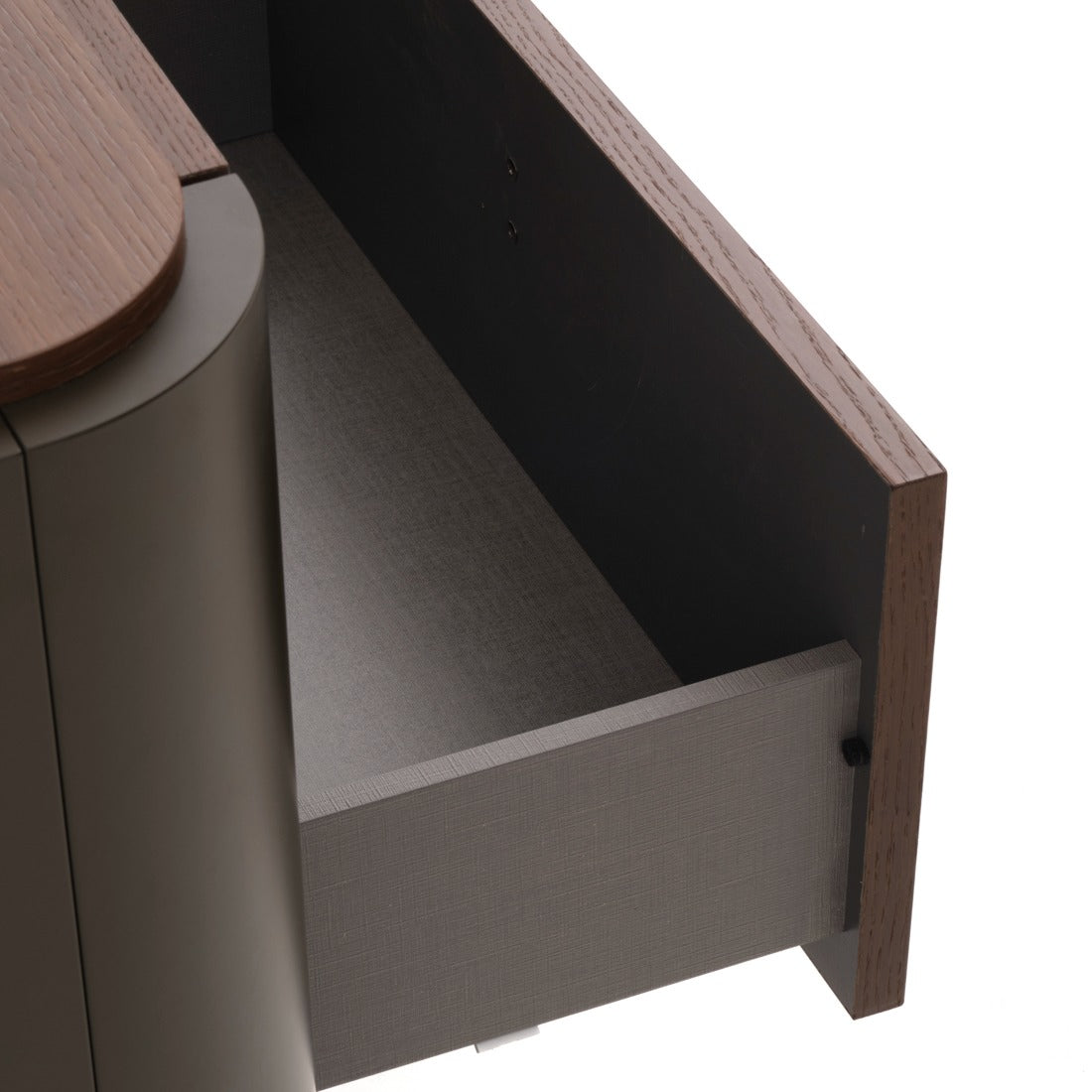 Wadena 6-Drawer Dresser Dark Brown