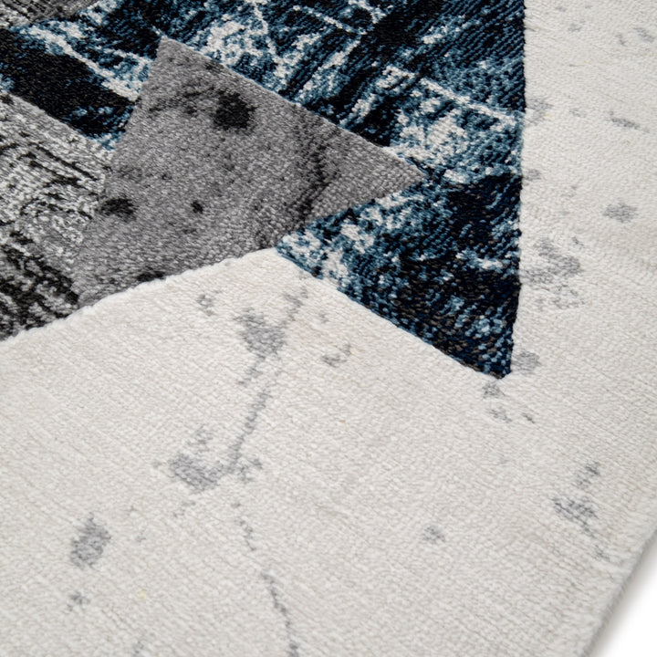 Elmyra Area Rug Light Grey