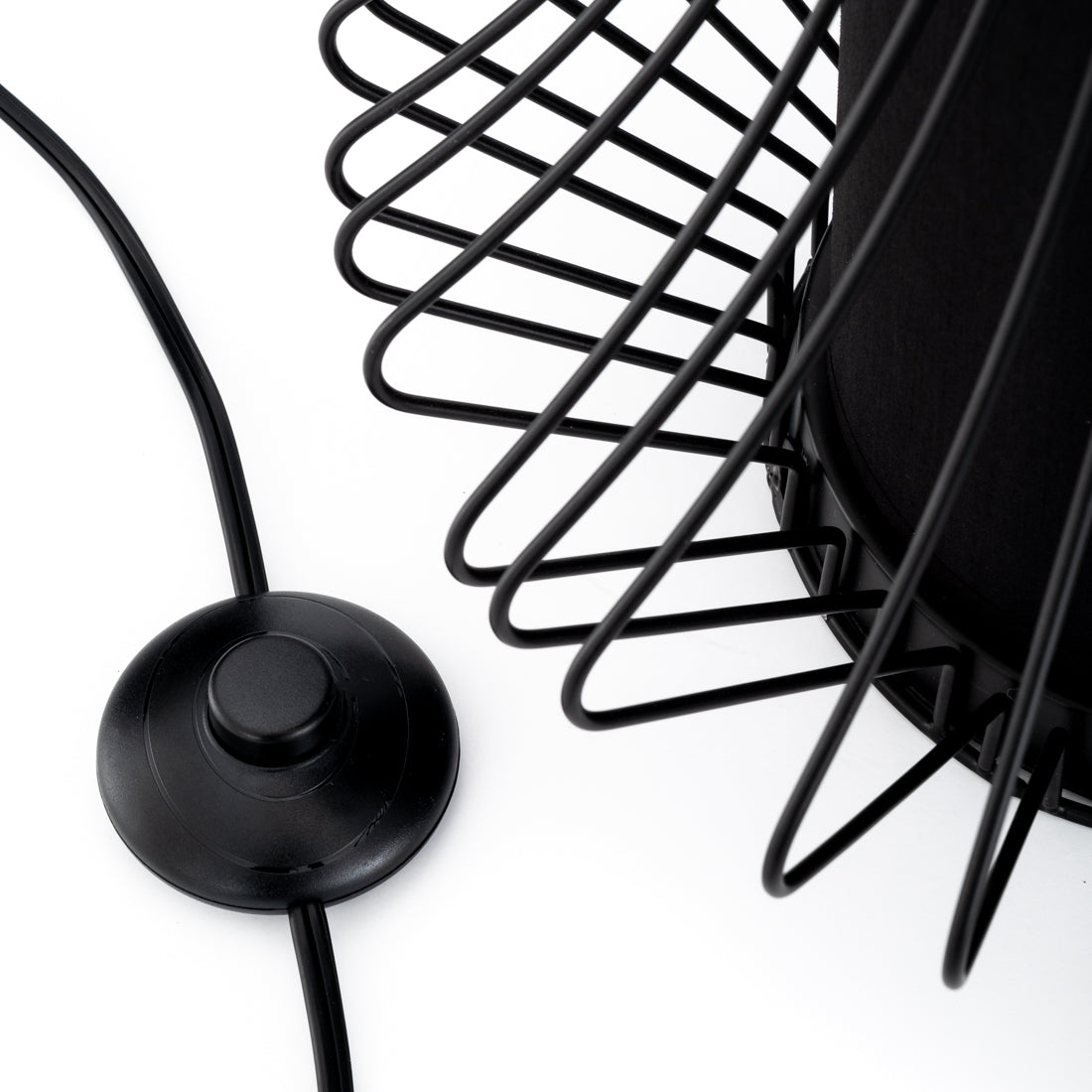 Subuki Floor Lamp Black