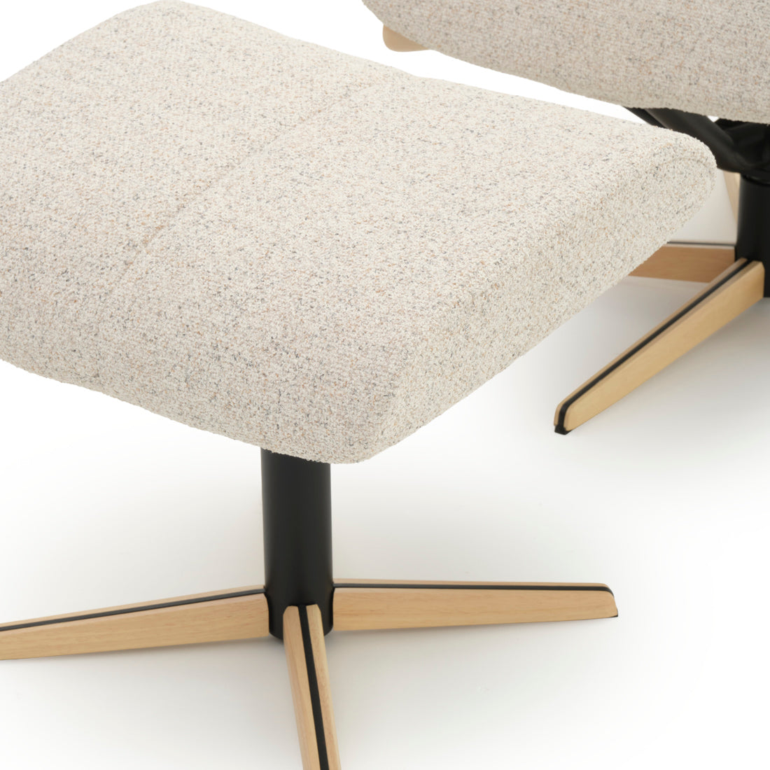 Nakatosa Reclining Chair with Ottoman Beige