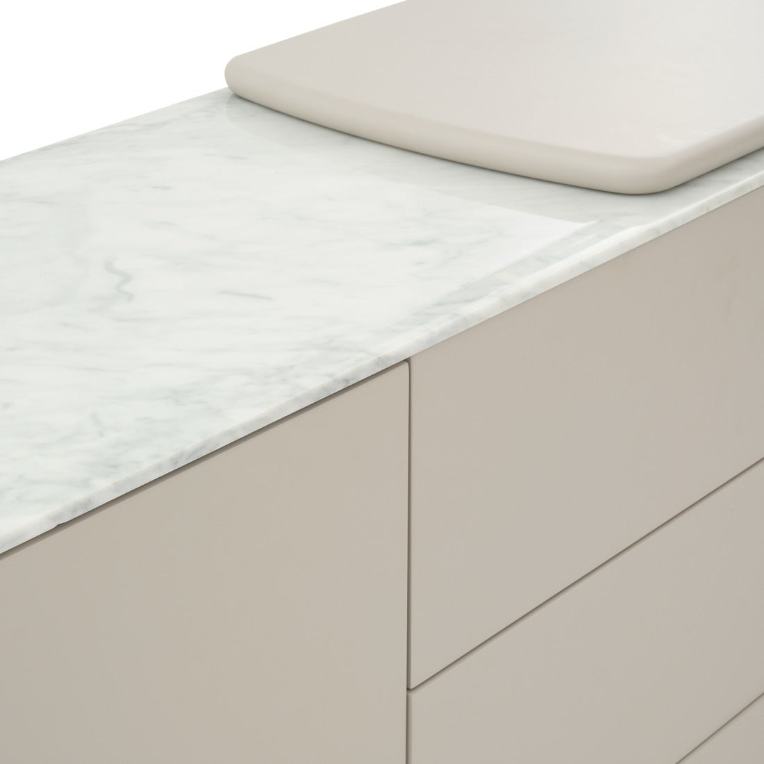 Wissam 3-Drawer Dresser Light Grey