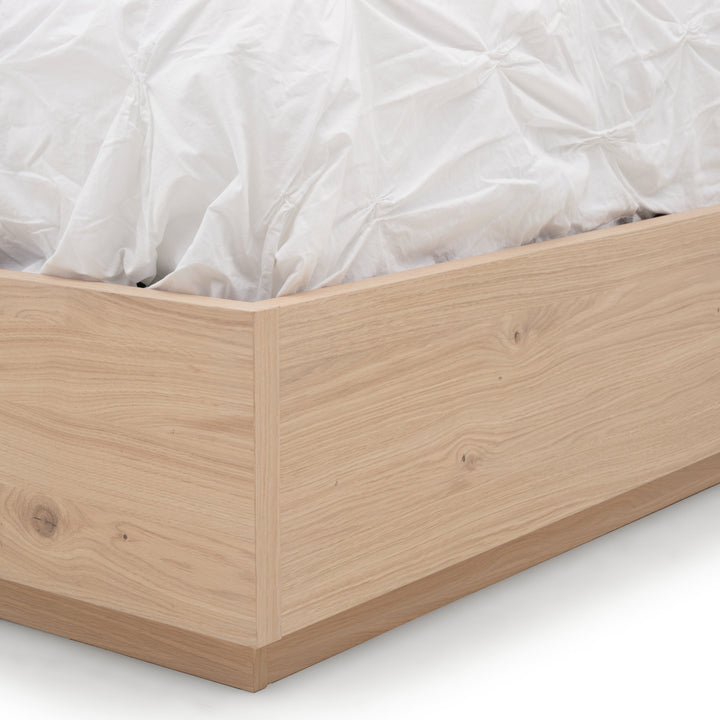 Elaina Queen Bed Light Brown