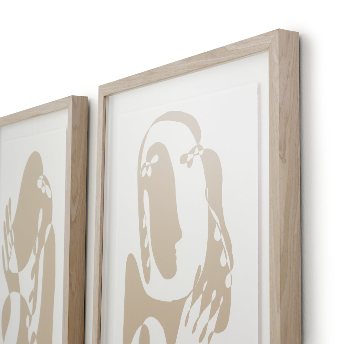 Nacy Print on Canvas Beige