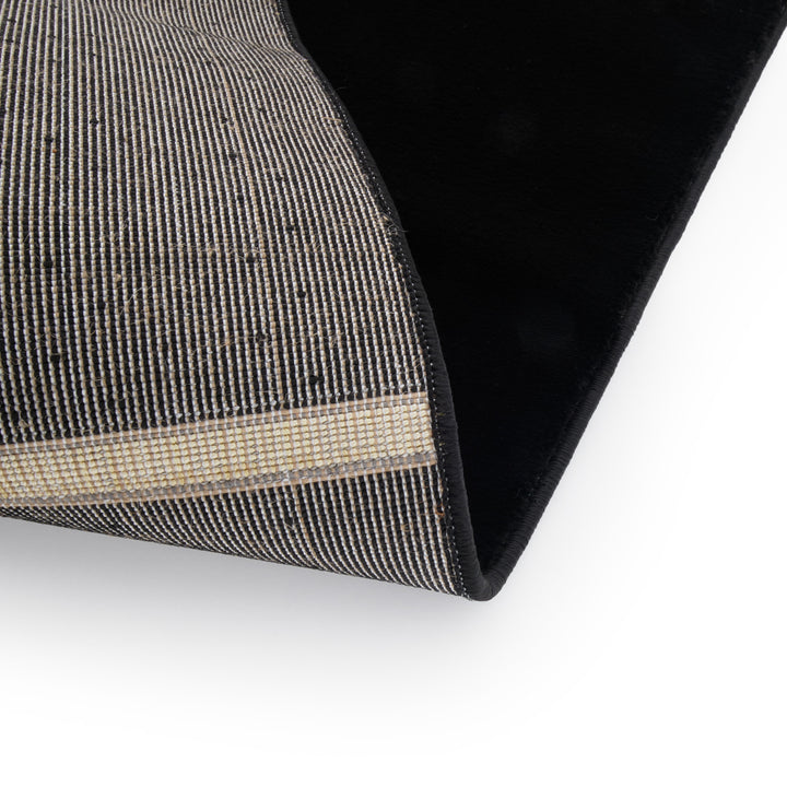 Emente Area Rug Black